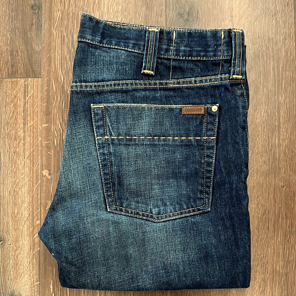 Carhartt boot cut relaxed fit jeans. new,have been washed,not worn. 34w x 30l.